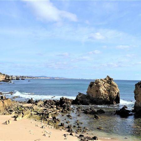 Sunny Apartment Close To The Beach Albufeira Eksteriør billede